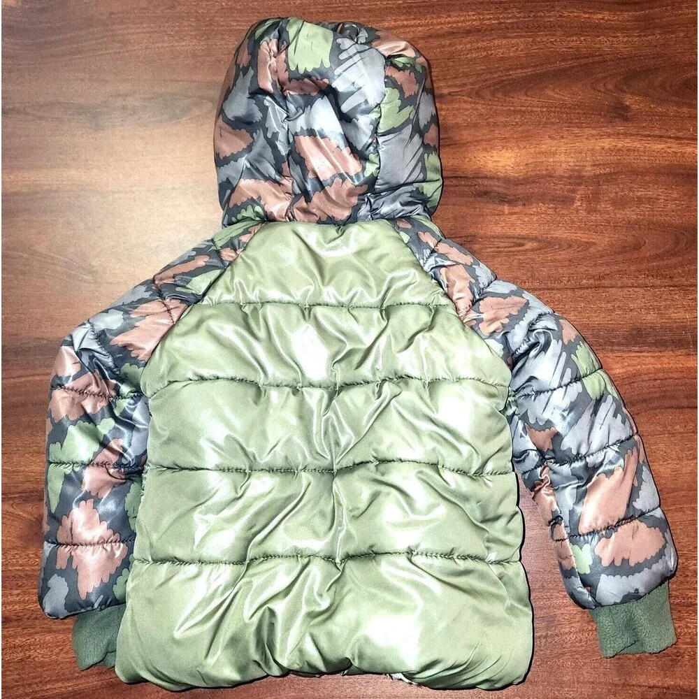 Cat & Jack Boy's Puffer Winter Coat Size 18 Month